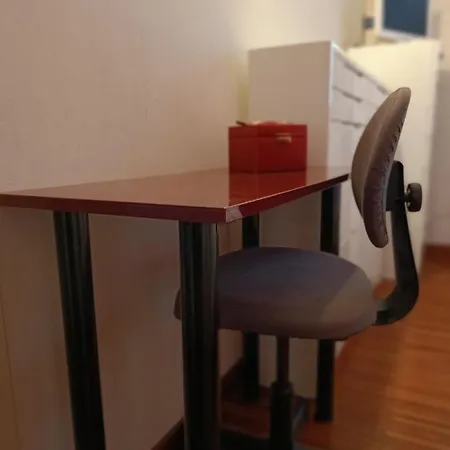 게스트하우스 Double Private Bathroom Bocconi Prada Ied 3*